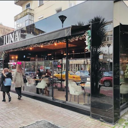 Lilo'S Place 地拉那 外观 照片